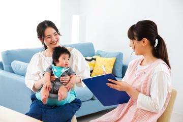 病児保育の利用体験談に学ぶ！安心してベビーシッターに預けるための準備